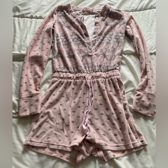 La Vie En Rose Other - La Vie En Rose Pink Knit Floral-Print Romper